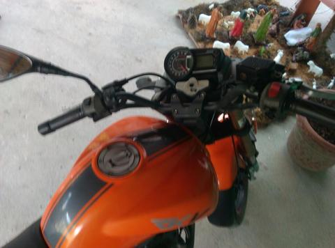 Vendo Moto Rkv