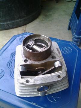 Cilindro Piston Cigueñal de Moto 200