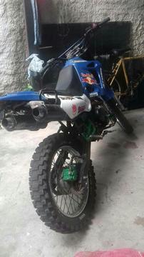 Vendo Moto Enduro T Rex 200