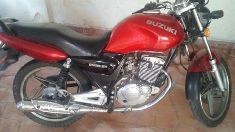 Vendo Suzuki en 125