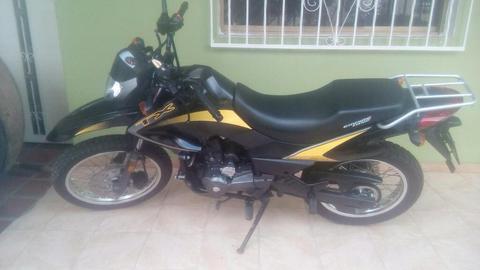 Moto Tx 200