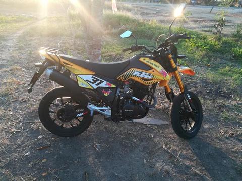 Moto Loncin Rover 250 2015