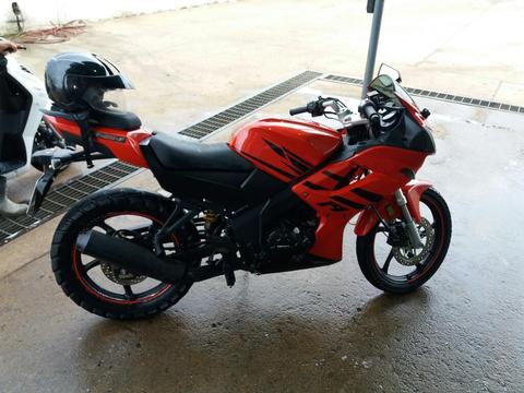 Moto Bera R1 2013