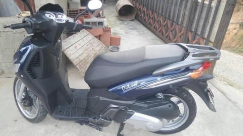 se vende moto como nueva