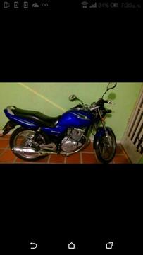 Moto Suzuki en 125