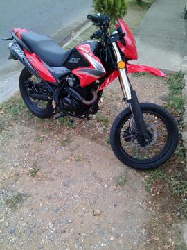 A la venta moto DT 200