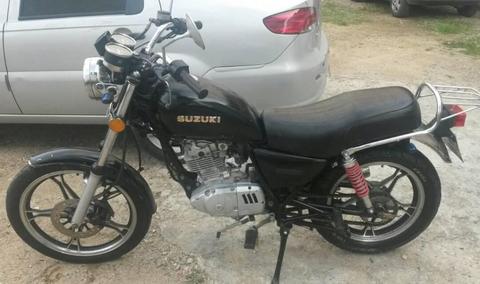 MOTO GN125 SUZUKI AÑO 2009