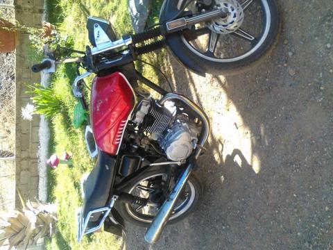 vendo moto jaguar