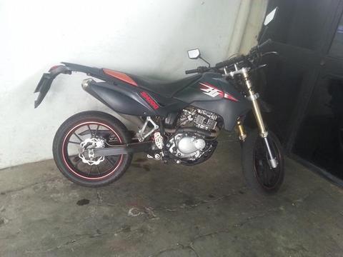 Vendo susuki HJ 200