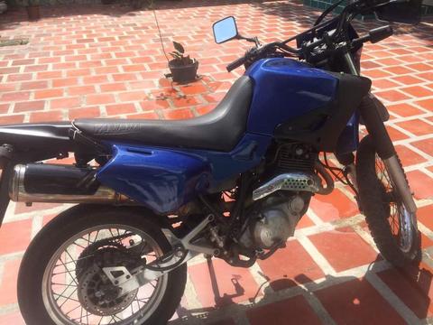 MOTO XT 600 YAMAHA