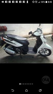 Vendo Moto Impecable