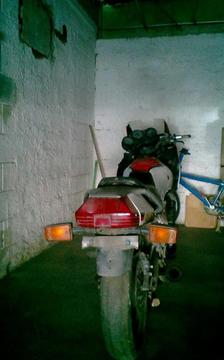 Vendo XJ600 YAMAHA