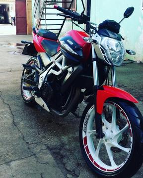 Vendo Como Nueva Moto Um Xtreet 2014