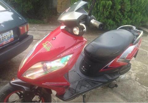 se vende bera corvette 2012. buenas condiciones en general