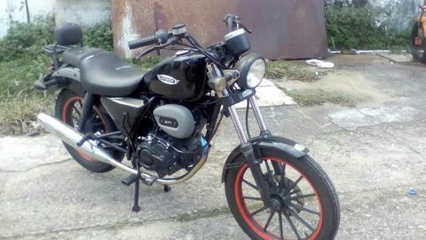 Vendo Moto por Motivos de Viaje Barata