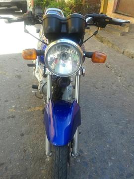 Suzuki en 125 2012