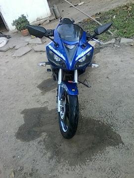 Moto Bera R1 200