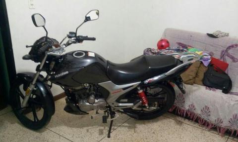 Vendo Moto Hj Practicamente Nueva