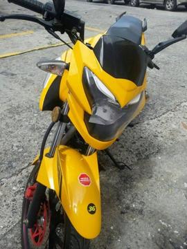 MOTO BERA POCO KM COMO NUEVA POR VIAJE