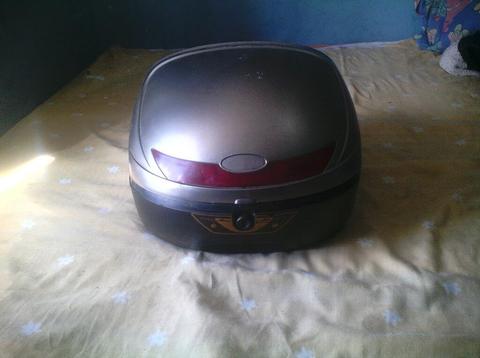 Se Vende Maletera de Moto