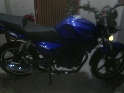 Vendo Moto por Motivo de Viaje