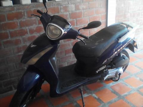 se vende moto skygo elegance