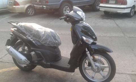 Se vende por motivos de viaje, nueva de paquete , sin uso,única dueña