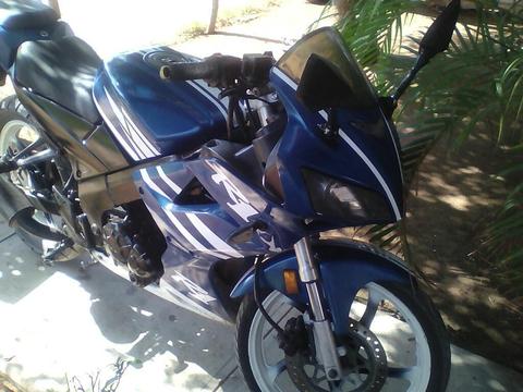 Vendo Mi Moto R1 Buena Bonita Y Varata