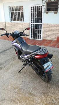 Vendo Moto Tx Título Y Sus Dos Carnet