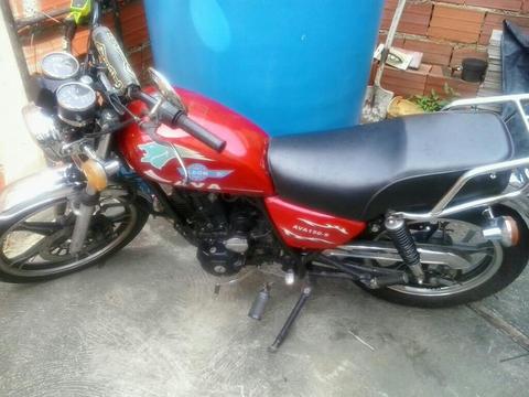 Vendo Moto Ava 2006