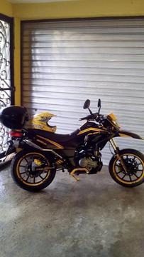 Vendo moto RKV