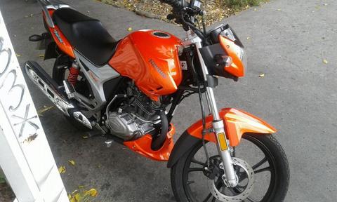 Vendo Moto Hj Coll 2014