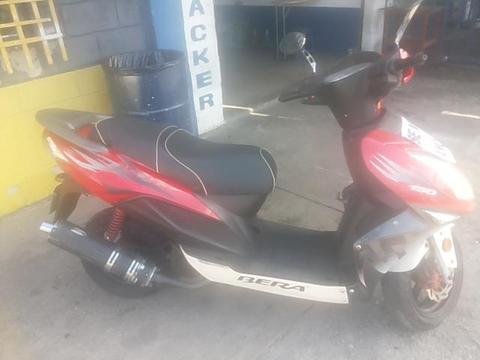 vendo moto bera mustang 2013