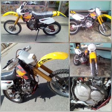 Se Vende Suzuki Dr 350cc