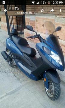 Vendo Moto Automática Skygo Executive