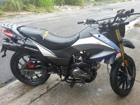 Moto Tx 2013