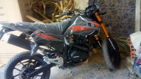 Moto Loncin 250cc