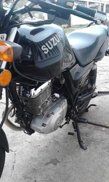 SUZUKI EN125 VENDO RECIBO SOCIALISTA O MD AGUILA MAS DIFERENCIA