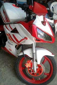 Vendo Moto R1 Bera 200cc Año 2012