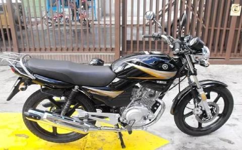 se vende YBR 2016