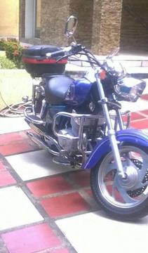 Vendo mi moto por viaje