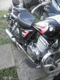 se vende moto tipo shooper 250