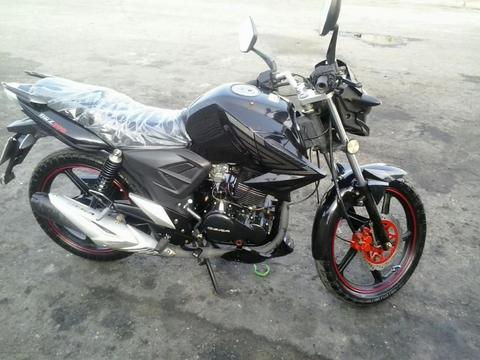 vendo o cambio por carro moto 2014 nueva a estrenar 04247380846