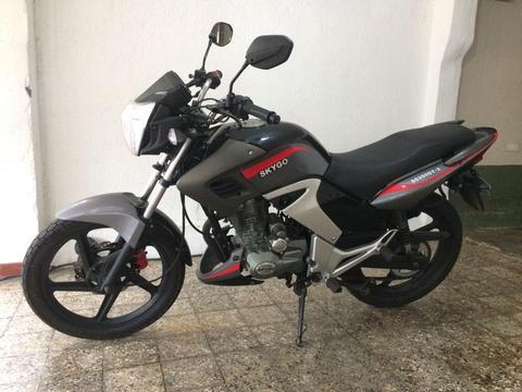 Vendo Moto Super Skigo 200