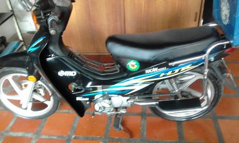 Moto Md Tucan Buena