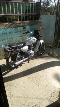 se vende bera 200 AÑO 2014