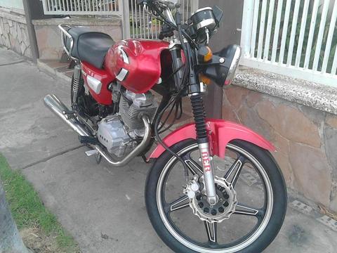 Vendo Moto Bera 200