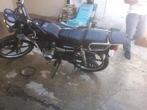 moto bera 200 negocible