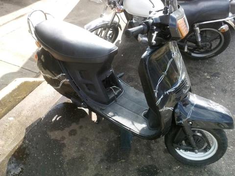 Se Vende Moto Automatica