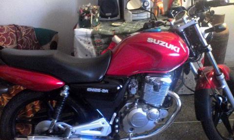 SUZUKI EN1252A